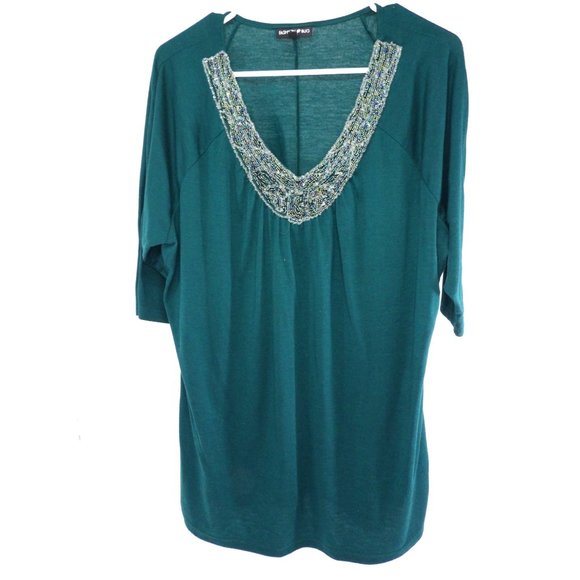 Fashion Bug Tops - Women's Fashion Bug Green Pull over with Beaded Neck line size 1X